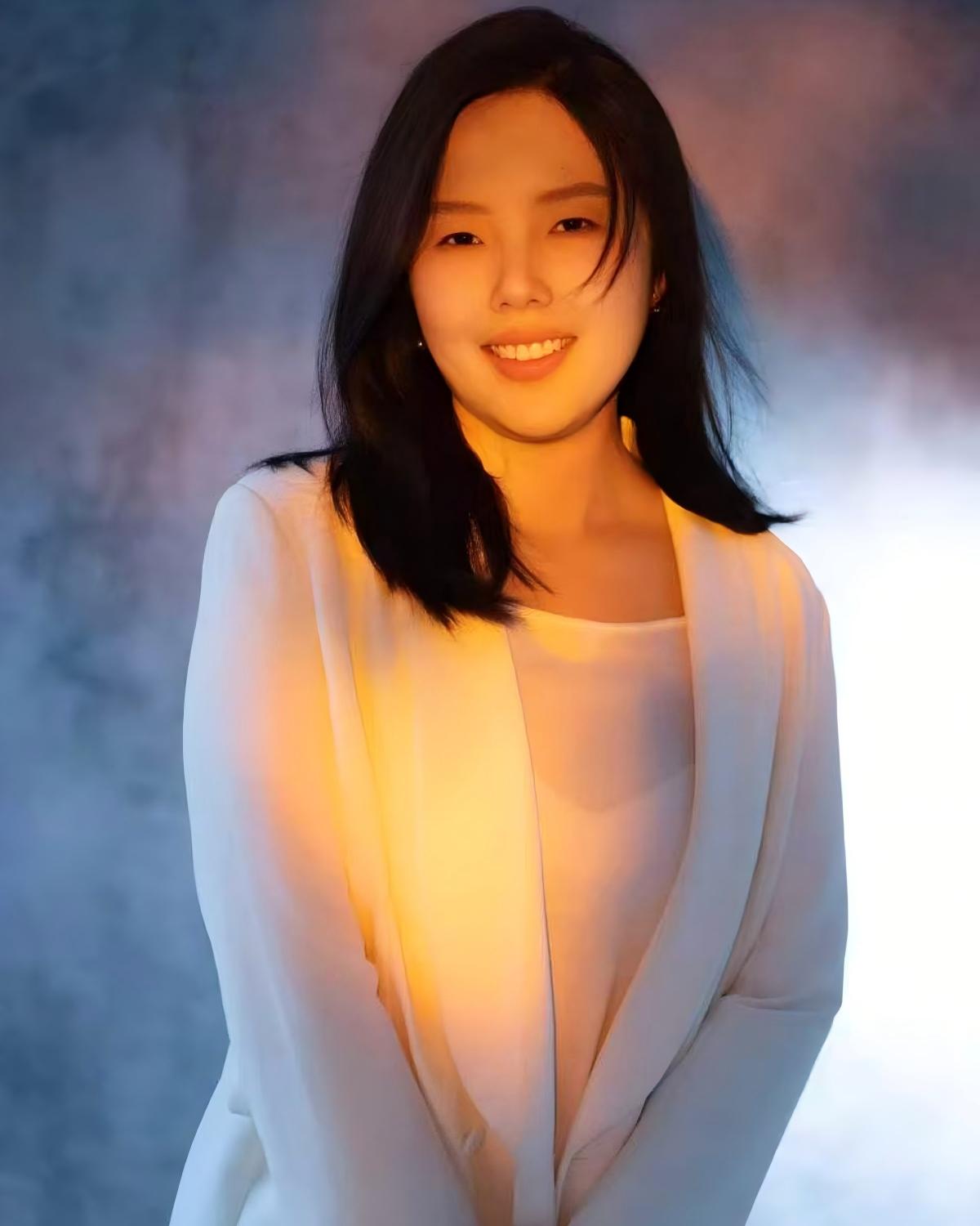 Portrait of Fenglin Liu